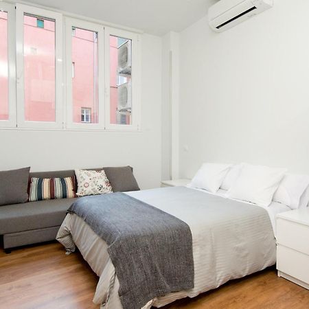 Apartments Center Мадрид Экстерьер фото